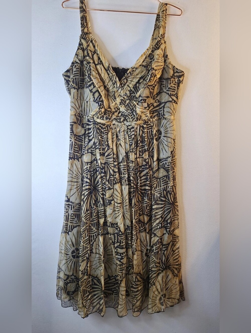Sleeveless Floral V-Neck Yellow and Black Summer Dress